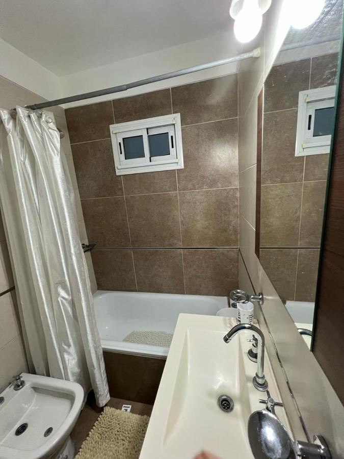 Felipe Azar 1 Apartamento *